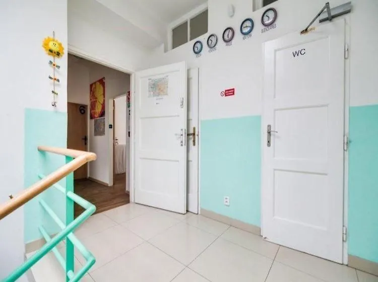 Helen Hostel U Namesti Miru Prague