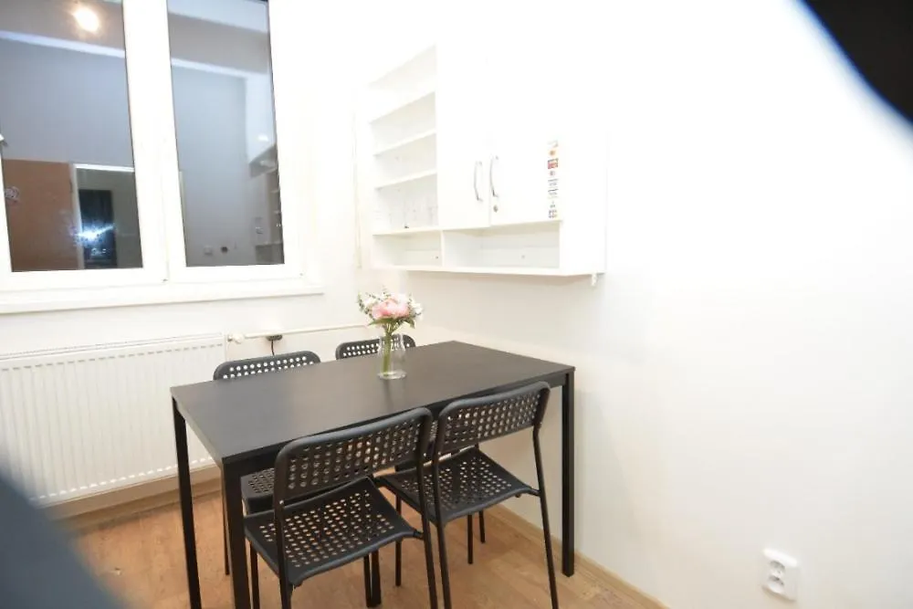 Helen Hostel U Namesti Miru Prag