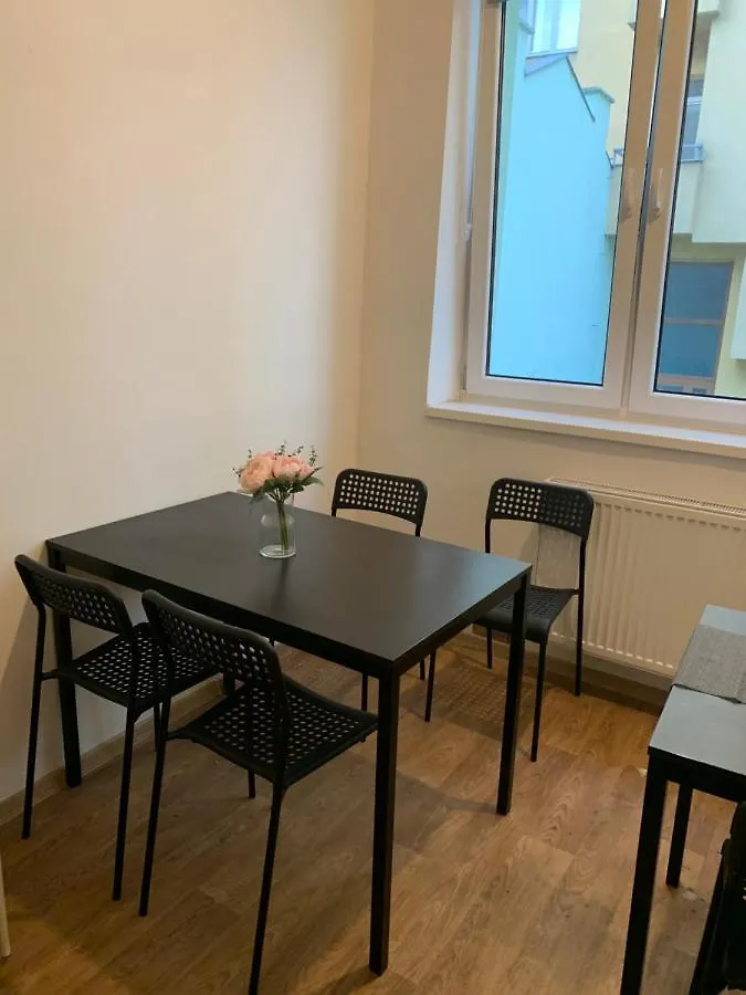 Helen Hostel U Namesti Miru Prague