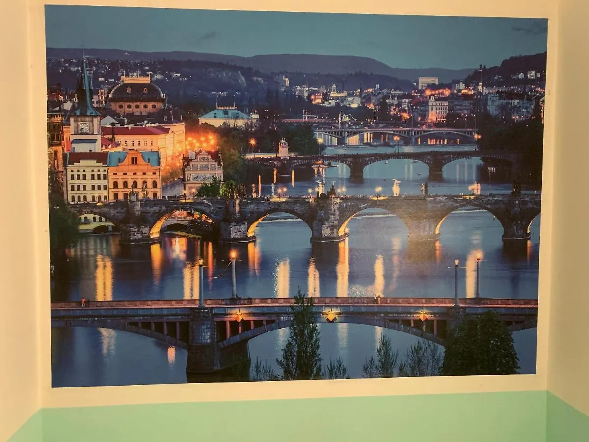 Helen Hostel U Namesti Miru Prague 0*,